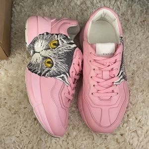 ❤️SOLD❤️Gucci sneakers